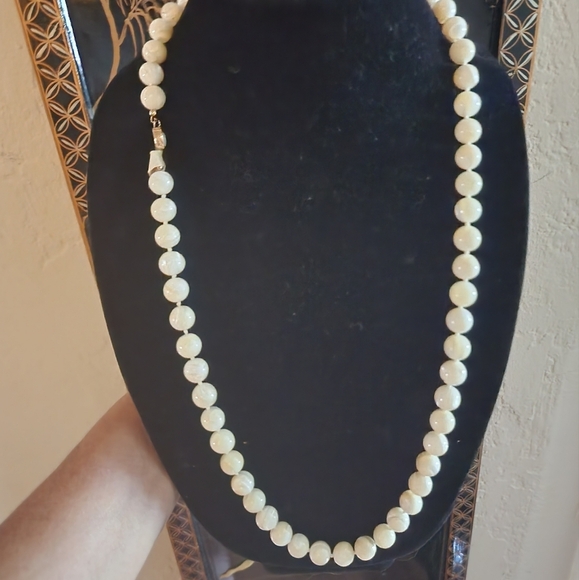 Vintage Marbled Jade single‎ strand necklace - Picture 1 of 9